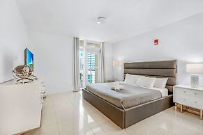 Modern 2-BD Condo in the Heart of Miami
