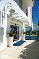 Admiral Hotel