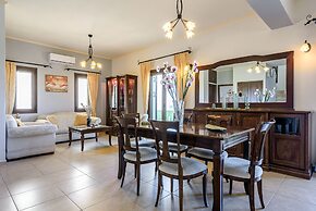 Eleni's Villa