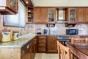 Eleni's Villa