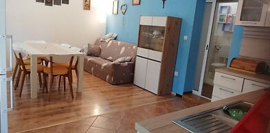 House Isabella