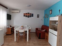 House Isabella
