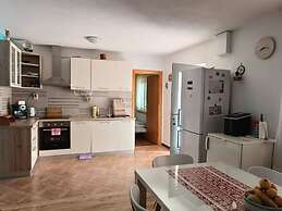 House Isabella
