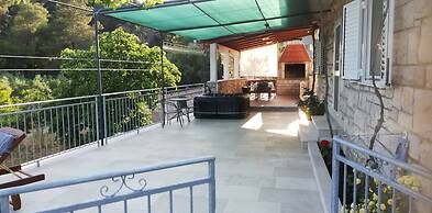 House Isabella