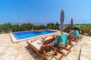 House Villa Getaway