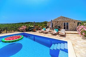 House Villa Getaway