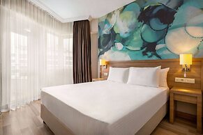 Wyndham Garden Lara