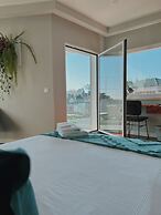 Luna House