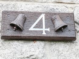 4 Alma Road