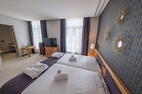 Best Western Plus Le Picardy Hotel & Spa