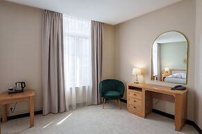 Best Western Plus Le Picardy Hotel & Spa