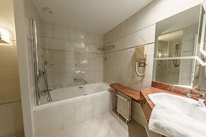 Best Western Plus Le Picardy Hotel & Spa