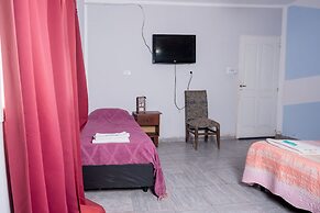 Hotel Raquelito