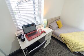 Impeccable 1-bed Studio in Birmingham