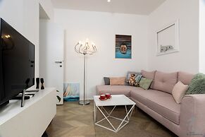 Mina Apartment