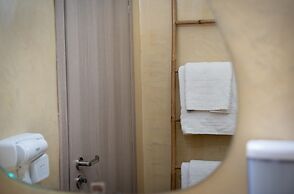 Dipolis Apartments