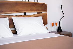 Dipolis Apartments