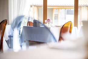 Magari Estates Hotel