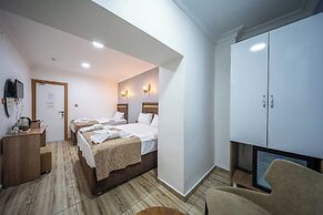 Laos Otel