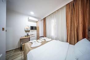 Laos Otel
