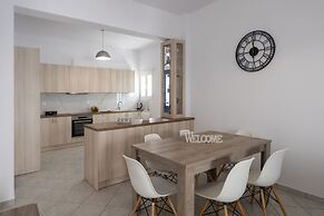 Parian Charming 3bedroom Home