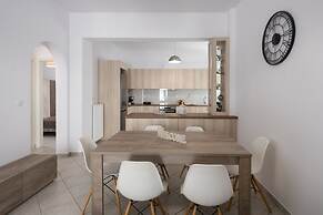 Parian Charming 3bedroom Home