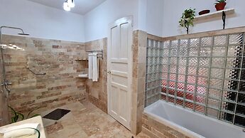 Residencia La Cava