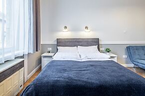 Luxurious Apartment At City Center