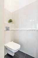 Central Luxury Apartment