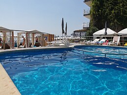 Marty's Beachfront Smart Homes