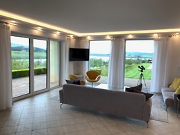 Villa-view, Pool, Bbq, Playground & Fire pit