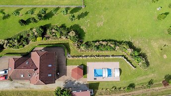 Villa-view, Pool, Bbq, Playground & Fire pit