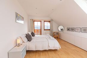 Villa-view, Pool, Bbq, Playground & Fire pit