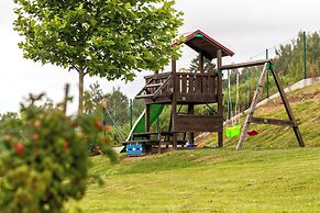 Villa-view, Pool, Bbq, Playground & Fire pit