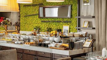 Rixwell Collection Savoy Boutique Hotel