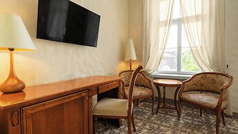 Rixwell Collection Savoy Boutique Hotel