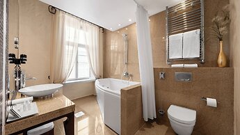 Rixwell Collection Savoy Boutique Hotel