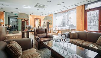 Rixwell Collection Savoy Boutique Hotel
