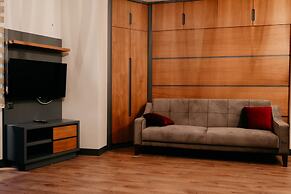 Ceneviz Suit Hotel