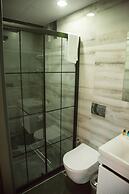 Ceneviz Suit Hotel