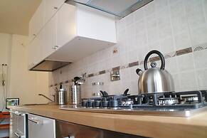 Kamchu Apartments Single Room Viale Libia 6