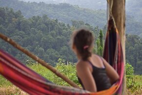 Native Baru Morpho Cabin