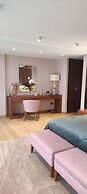 Luxury Apartment With Private Jacuzzi
