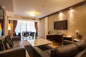 2C - 2 Bedroom Downtown Apartment With Shared Pool