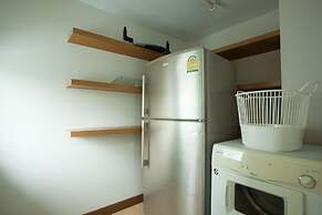 2C - 2 Bedroom Downtown Apartment With Shared Pool