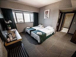 Qayser Deluxe Hotel