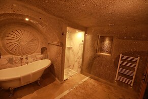 Sarnich Cave Suites