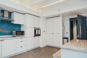Quarter by Warren Collection