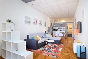Apartment Aria