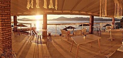 Rodini Beach Hotel